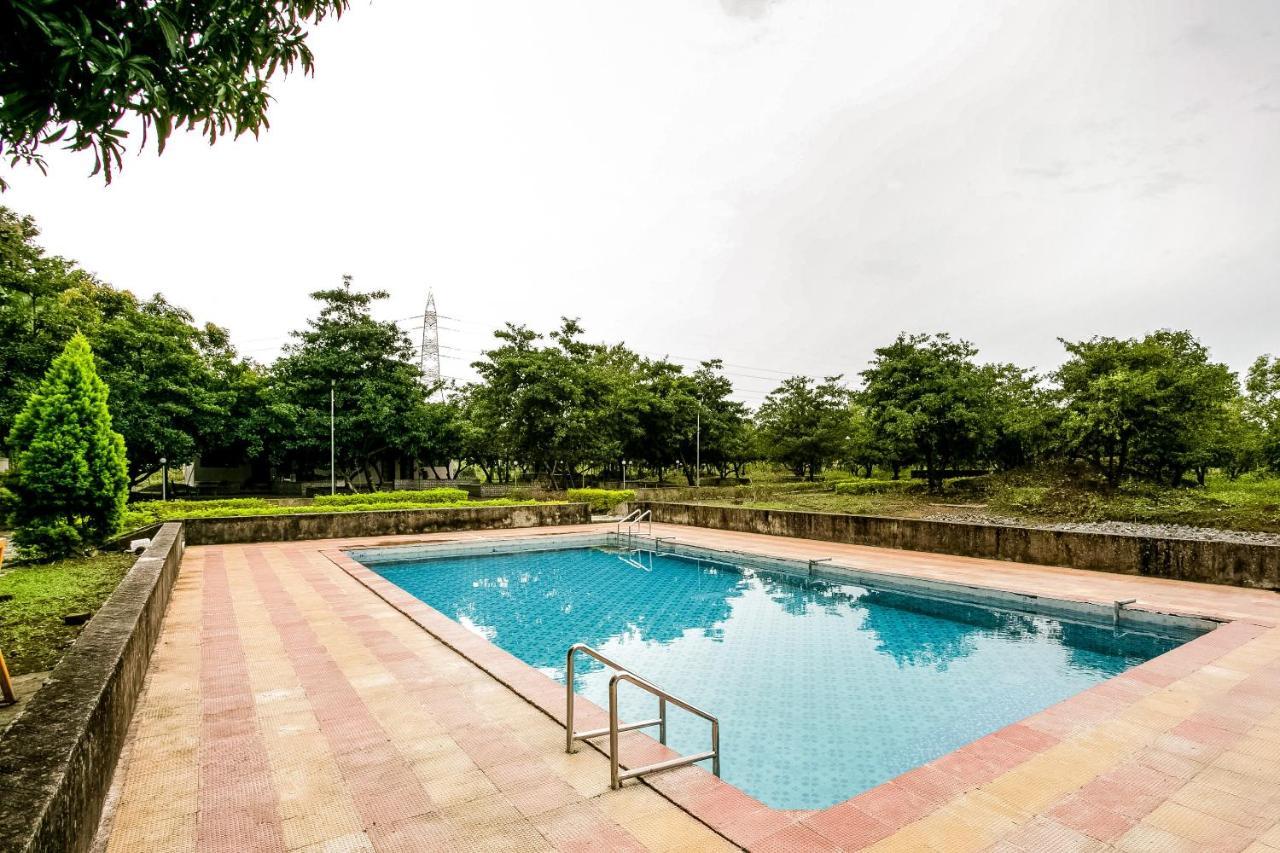 Oyo 63030 Mhatre Farm & Resort Chinchani 外观 照片